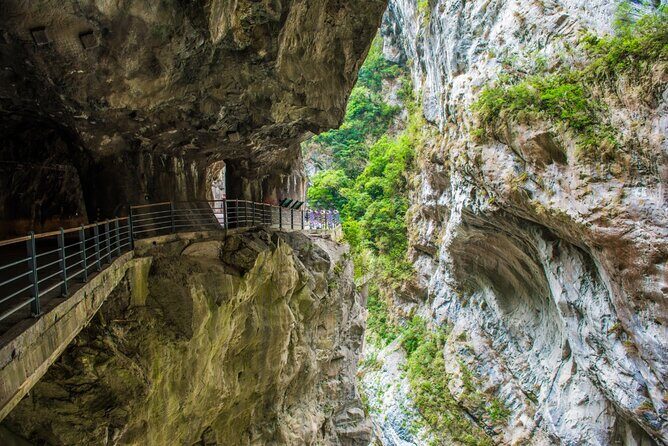 【Private】Taroko National Park (Pickup from Taipei/Yilan/Hualien) - Price and value: is $226 a good deal?