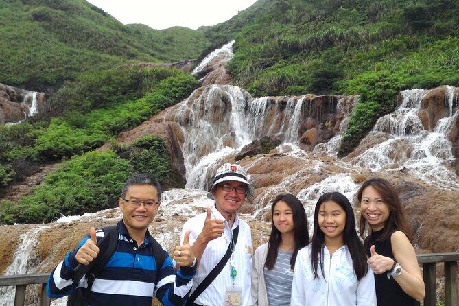 1 day North Coast Yehliu Jiufen and Shifen Private Tour - Hotel Pickup and the 9:00 am Start: How This Day Stays Organized