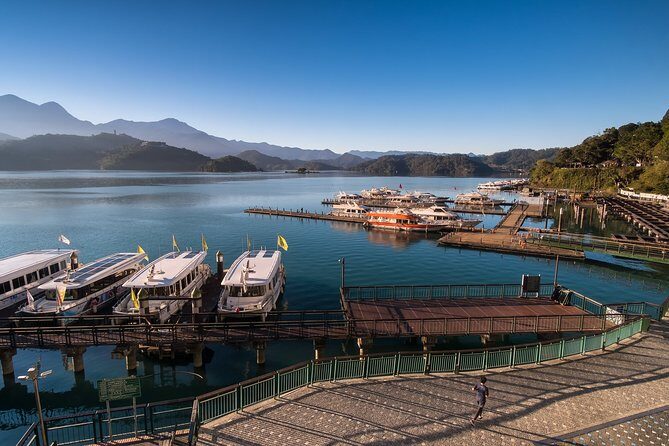 2-Day Private Tour to Sun Moon Lake and Mount Hehuan - Private guide pacing: why this tour feels smooth