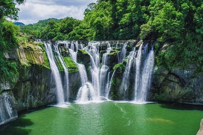 6 Hours Private Charter from Taipei in Shifen and Jiufen - Food, Lanterns, and the Costs You Should Plan For
