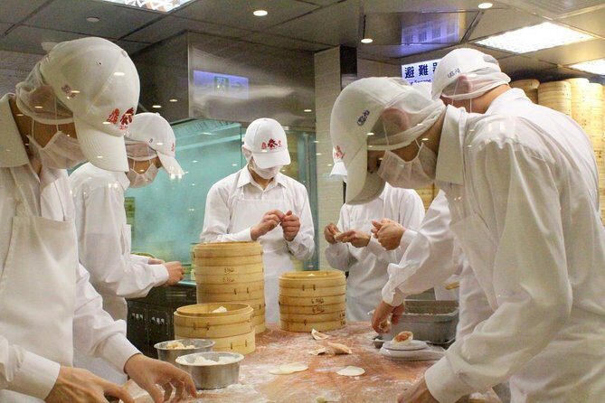 Dinner at Din Tai Fung with Luxury Chinese Massage Treatment - Spa reflexology before dumplings: why this tour works