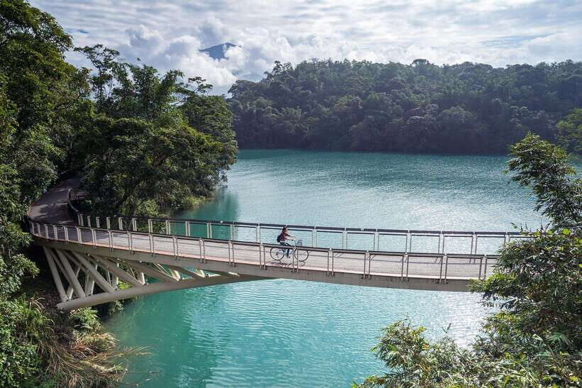 From Taipei: 1 Day Sun Moon Lake Private Tour - Shuishe Pier: your round-trip boat cruise on calm water