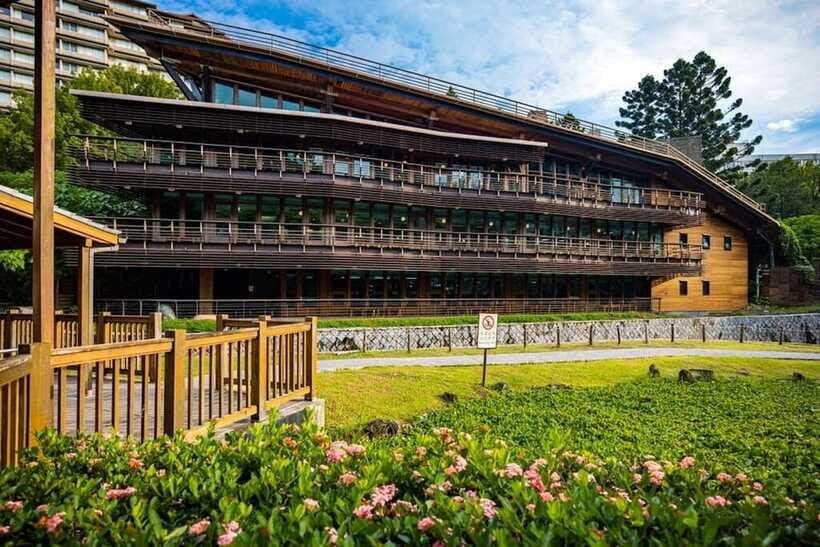 From Taipei: Beitou & Yangmingshan Private Day Tour - Price and value: $106 for a private day that actually moves