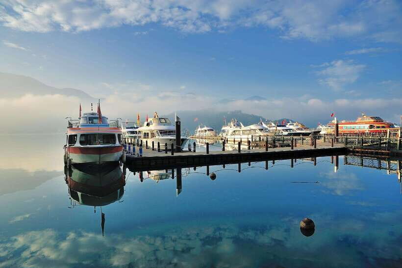 From Taipei City: 3-Day Sun Moon Lake & Alishan Private Tour - Day 2: getting into Alishan with the Forest Railway in your plan