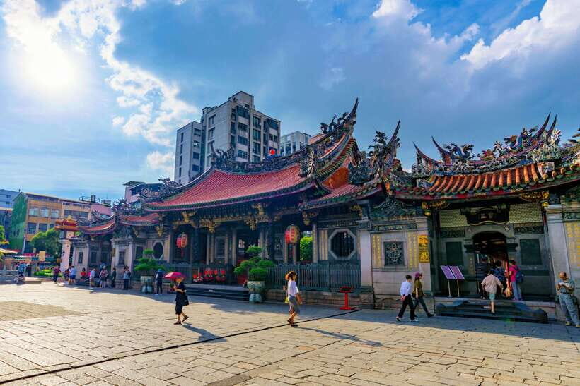 From Taipei: Private Classic Taipei Timeless Treasures Tour - Ximending: Neon Streets, People-Watching, and Shopping Time