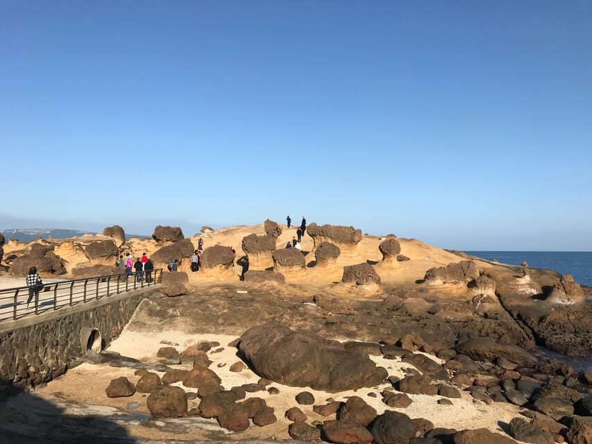 From Taipei: Private Scenic Tour to Jiufen, Yehliu & Pingxi - Pingxi and Shifen Old Street: trains, old lanes, and lantern wishes