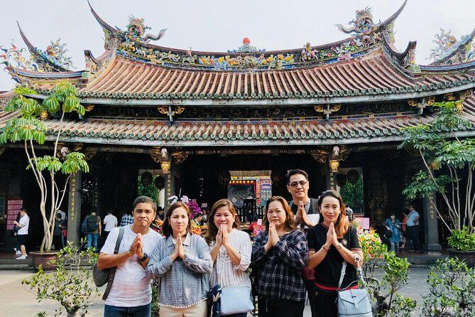 Full-Day Private Custom Taipei City Tour - Chiang Kai-shek Memorial Hall: Big Symbols, Clean Viewing Time