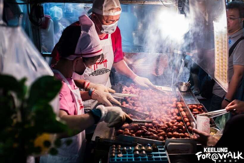 Keelung Half-Day Food Tour: Explore Day & Night Markets - Temple walking and local traditions you can actually use