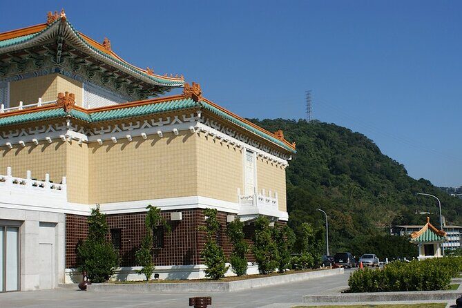 National Palace Museum Northern Branch Taiwan Admission - What you’ll see: Chinese art from the Neolithic to modern works