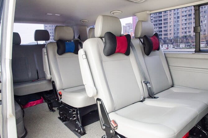 Private Transfer from TPE-Taoyuan int. Airport to Taipei City - Vehicle choices for real groups: sedan, SUV, and 9-seat van