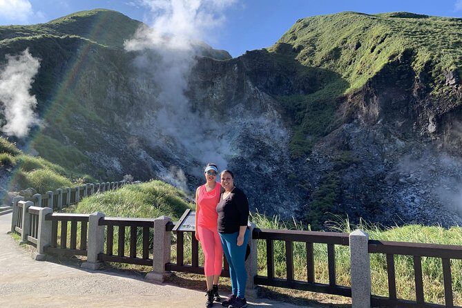 Private Yangmingshan Volcano Tour - Qingtiangang Circular Trail: A Lava Terrace Walk with Big Payoff