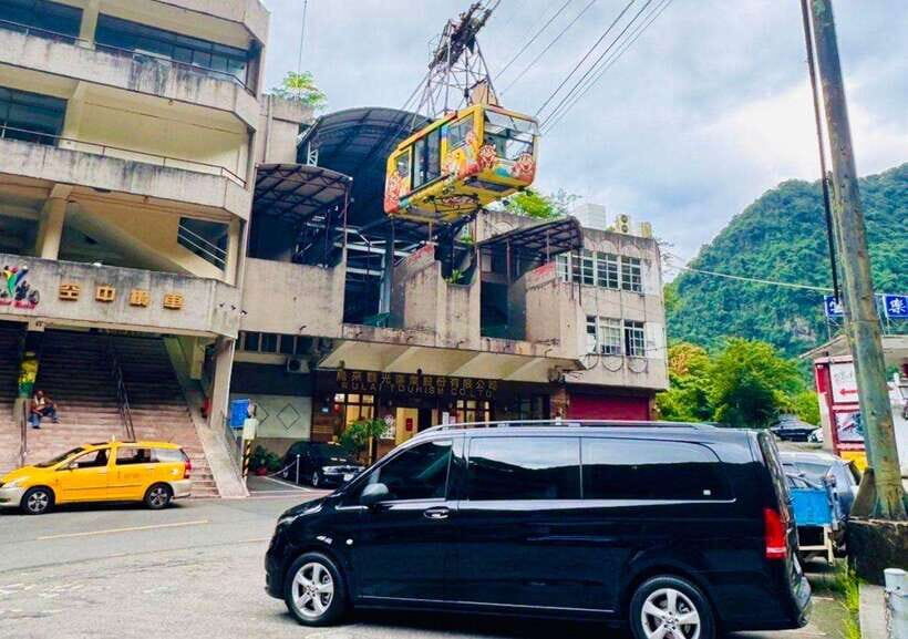 Taipei: 8 Hours Private Day Tour in Wulai with Benz Vito - Price and value: $237 per person, where that money goes