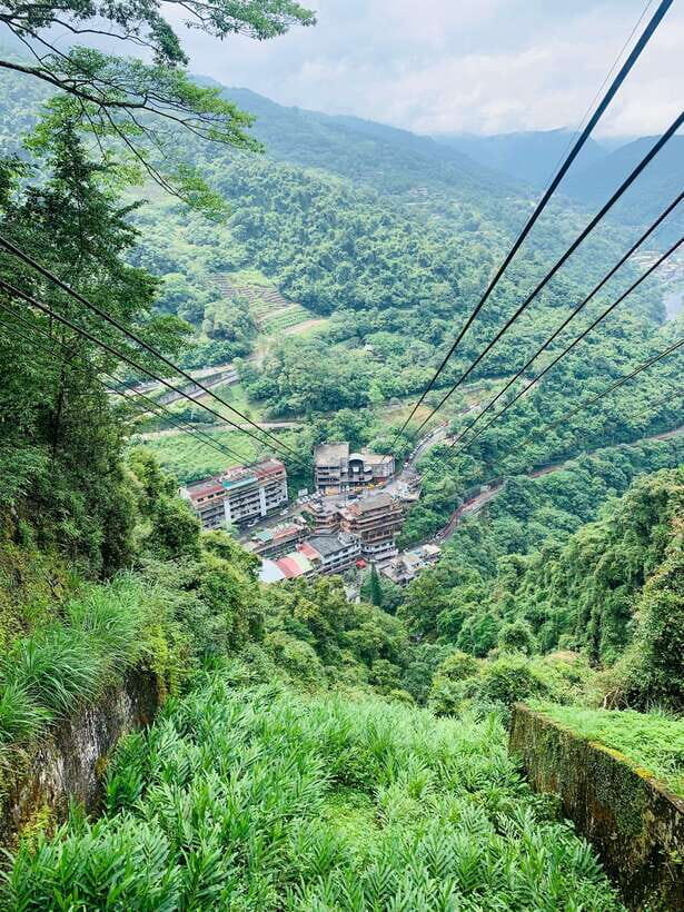 Taipei: 8 Hours Private Day Tour in Wulai with Benz Vito - Wulai Scenic Train and trolley: old-school transport through new Taipei City scenery
