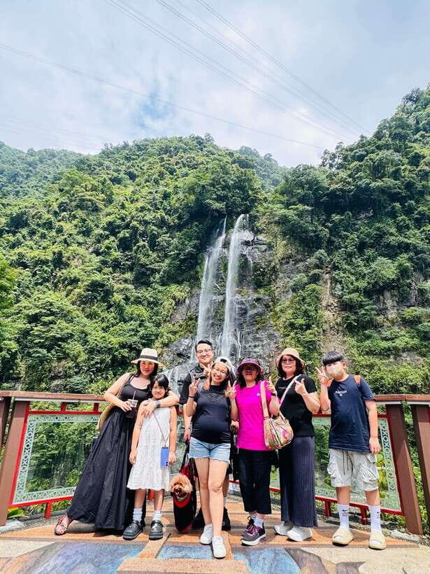Taipei: 8 Hours Private Day Tour in Wulai with Benz Vito - Who this day tour is best for (and who should skip it)