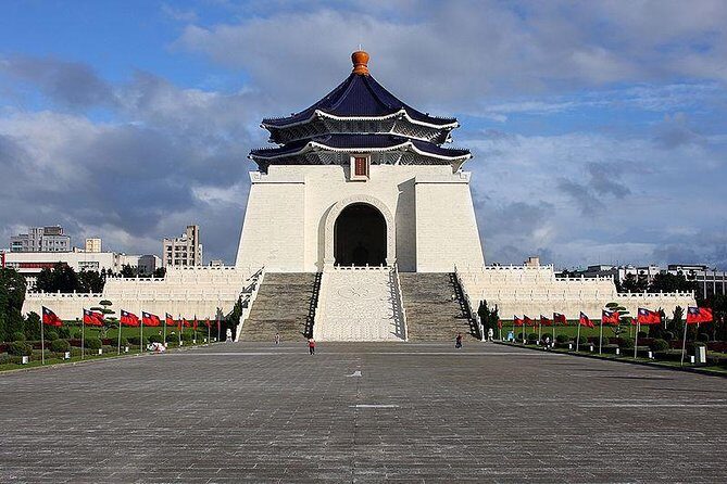 Taipei: Book A Private Local Host For 6 Hrs Customized Experience - Key details worth knowing