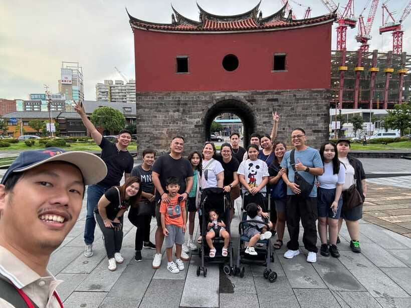 Taipei Foodie + History Walking Tour - Your Guide: English/Chinese, Adapted Pace, and Good Answers