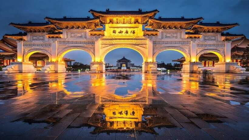 Taipei: Highlight Attractions Walking Tour - Pacing reality check: when the tour may feel slow