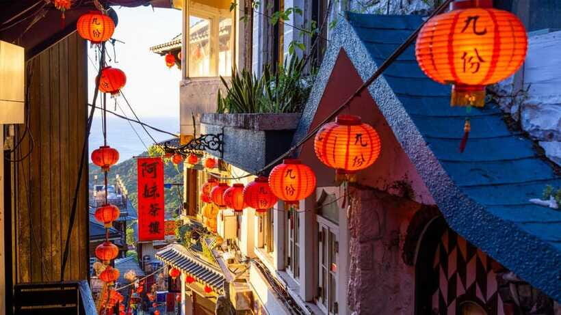 Taipei: Jiufen and Shihfen Half Day Tour - Price and value: what $68 actually buys you in practice