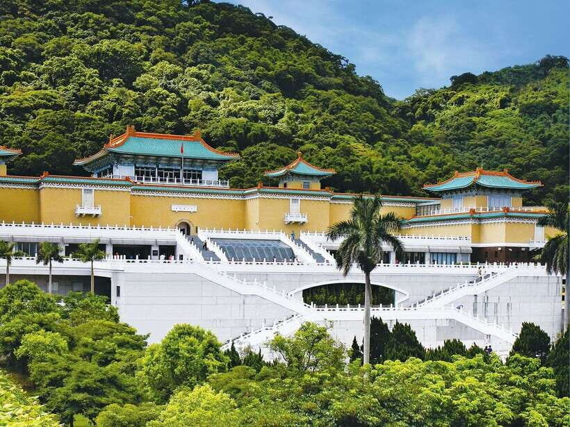 Taipei: Morning City Tour with National Palace Museum Entry - Starting at MRT Zhongxiao Xinsheng: Your Game Plan for a Smooth Morning