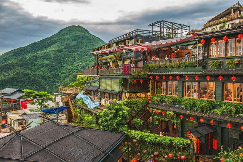Taipei: Northern Taiwan Private Yehliu, Jiufen, & Shifen - Jiufen Old Street: Teahouses, Lantern Shops, and the Stairs Test