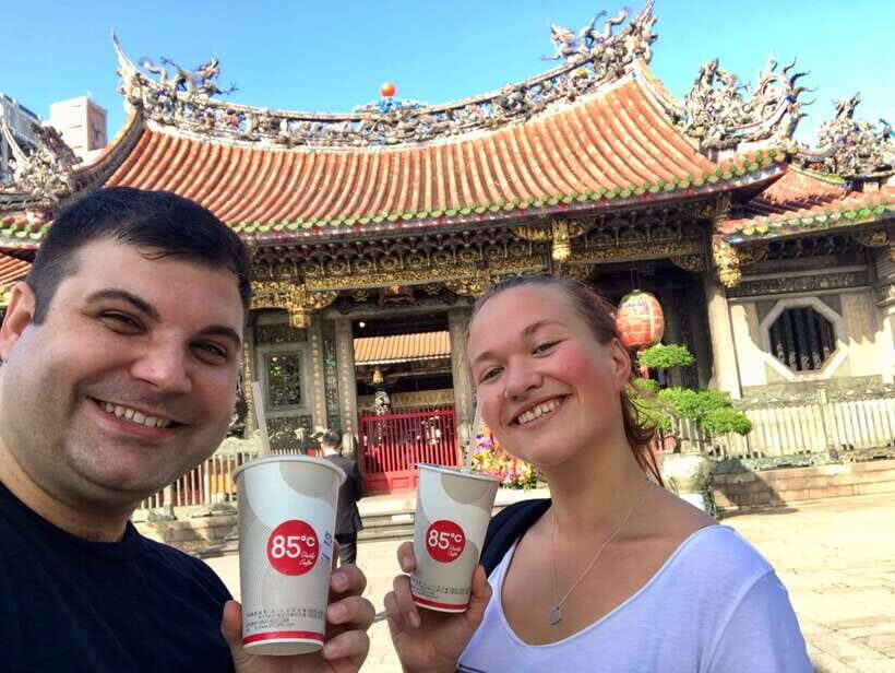 Taipei Private Custom Tour with a Local: Icons & Hidden Gems - Night markets, bubble tea, and food stories you can actually use