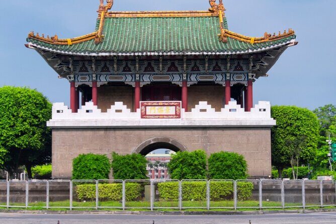 Taipei Scavenger Hunt and Sights Self-Guided Tour - The Explorial-App method: find, follow, solve