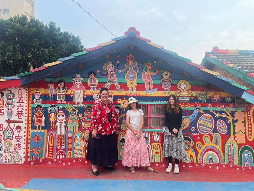 Taipei-Taichung-Taipei Private day trip - Making Stops in Taichung Work: Rainbow Village and the Quick Photo Win