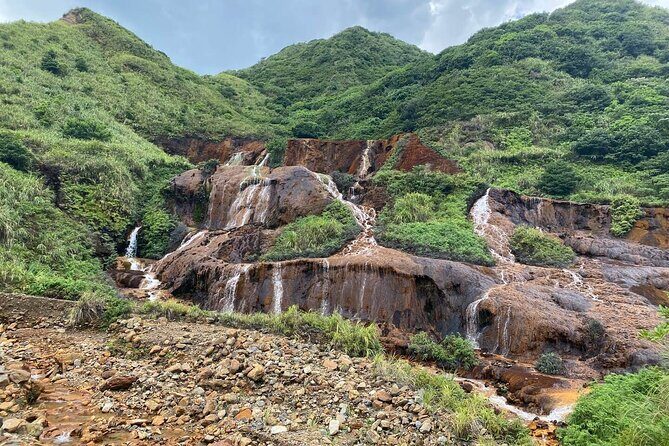 Taipei's Old Gold Rush Town: Jiufen Guided Night Tour - Jinguashi Gold Ecological Park: Seeing the Industry Context