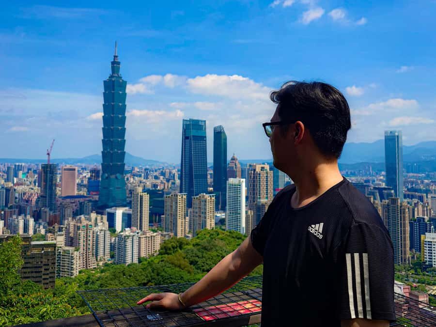 Taiwan Taipei: VIP Photoshoot with Taiwan Photographer - What you’ll actually do during the 2-hour walk-and-shoot