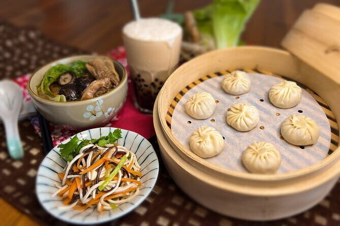 Taiwanese Cooking Class with Traditional Market Tour - Lunch, Tastings, and Fruit Platter: What’s Included in Your Day