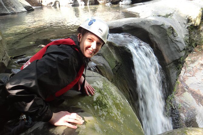 Yi-Hsin creek canyoning in northern Taiwan - Waterfall visits: three chances to see Yi-Hsin Creek up close